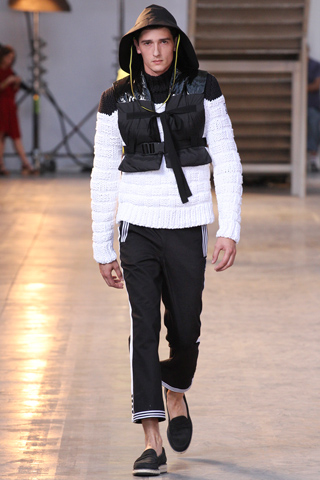 Moncler Gamme Bleu / - 2013